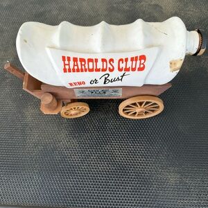 Harold's White and Red Wagon Decor Accent